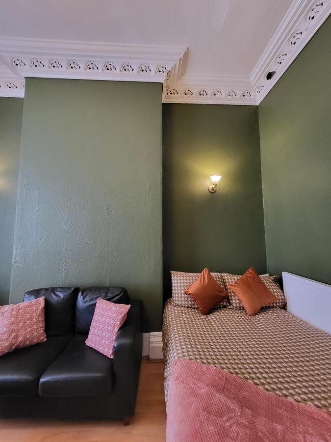 Digbeth City Centre Apartment Sleeps 12 Opposite Coach Station Birmingham Buitenkant foto