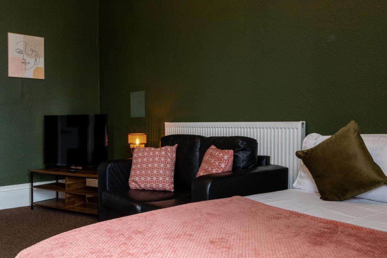 Digbeth City Centre Apartment Sleeps 12 Opposite Coach Station Birmingham Buitenkant foto